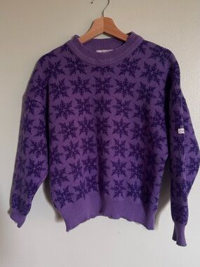 Crewneck Purple Snowflake Knit Sweater - Women's